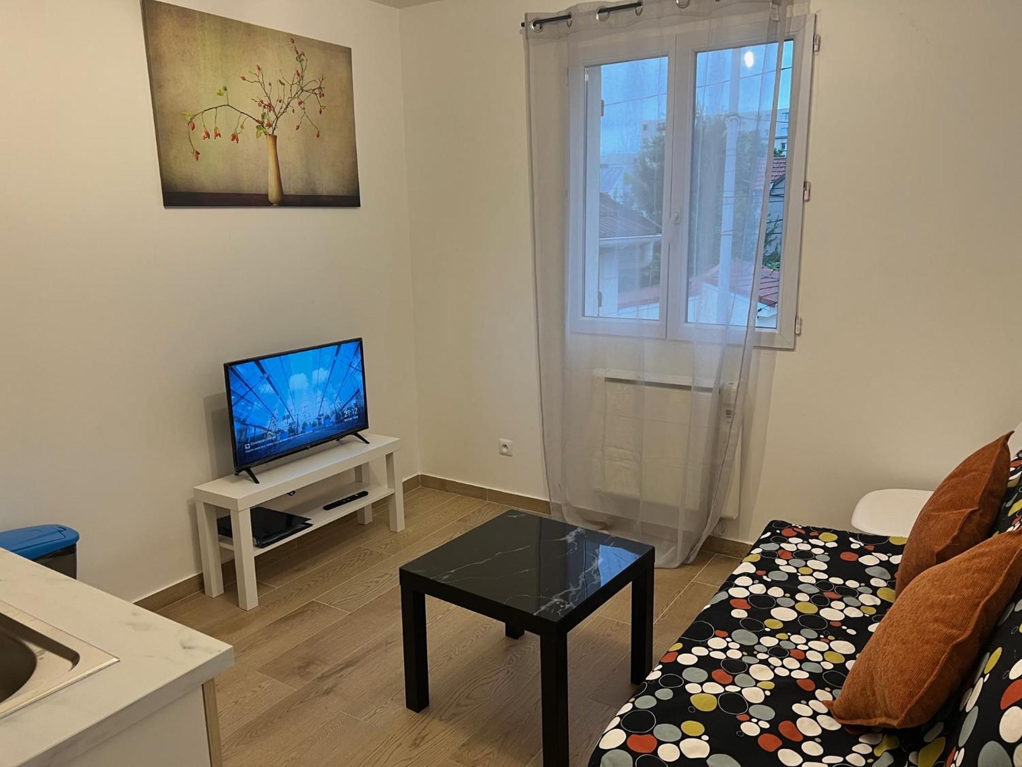 Appartement Lumineux Pres Metro Saint-Denis  Extérieur photo